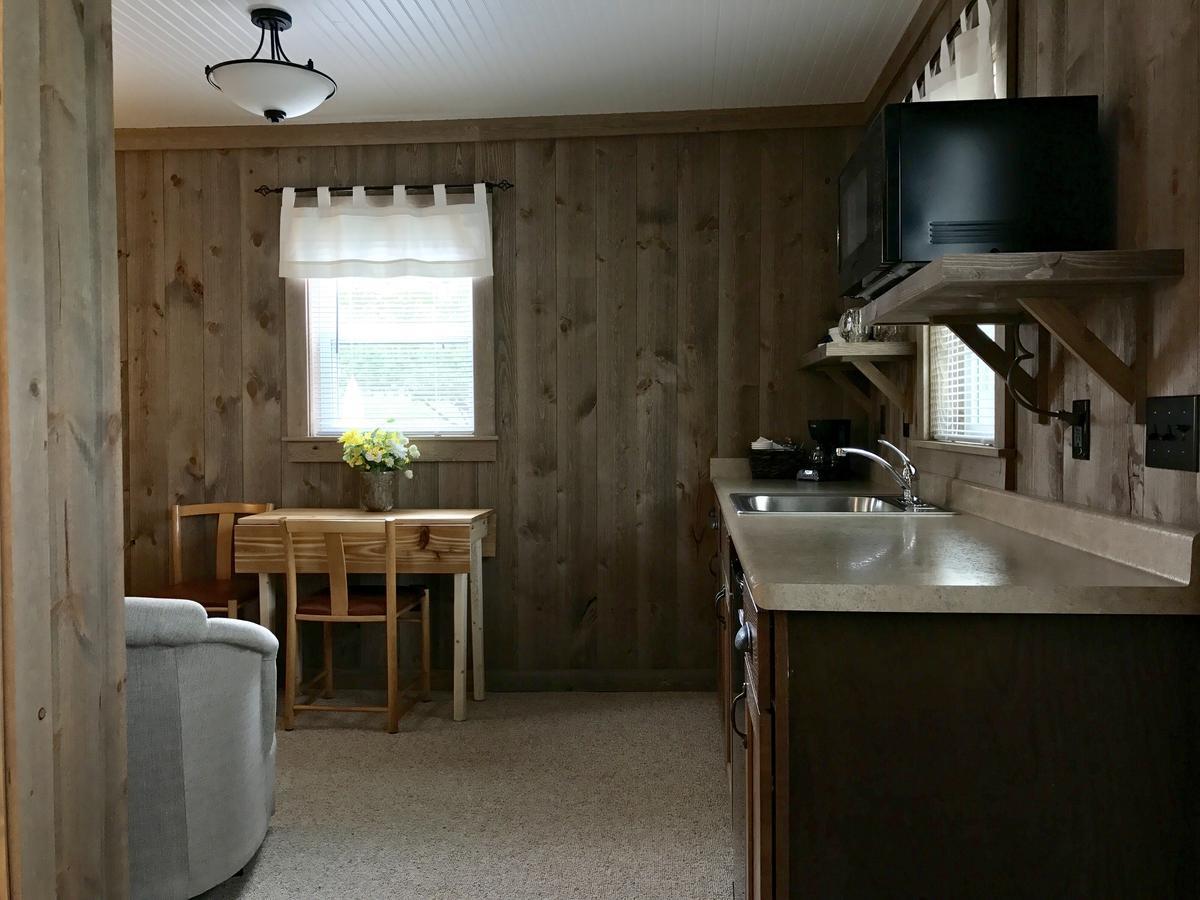 Cedar Ridge Cabins Honor ภายนอก รูปภาพ