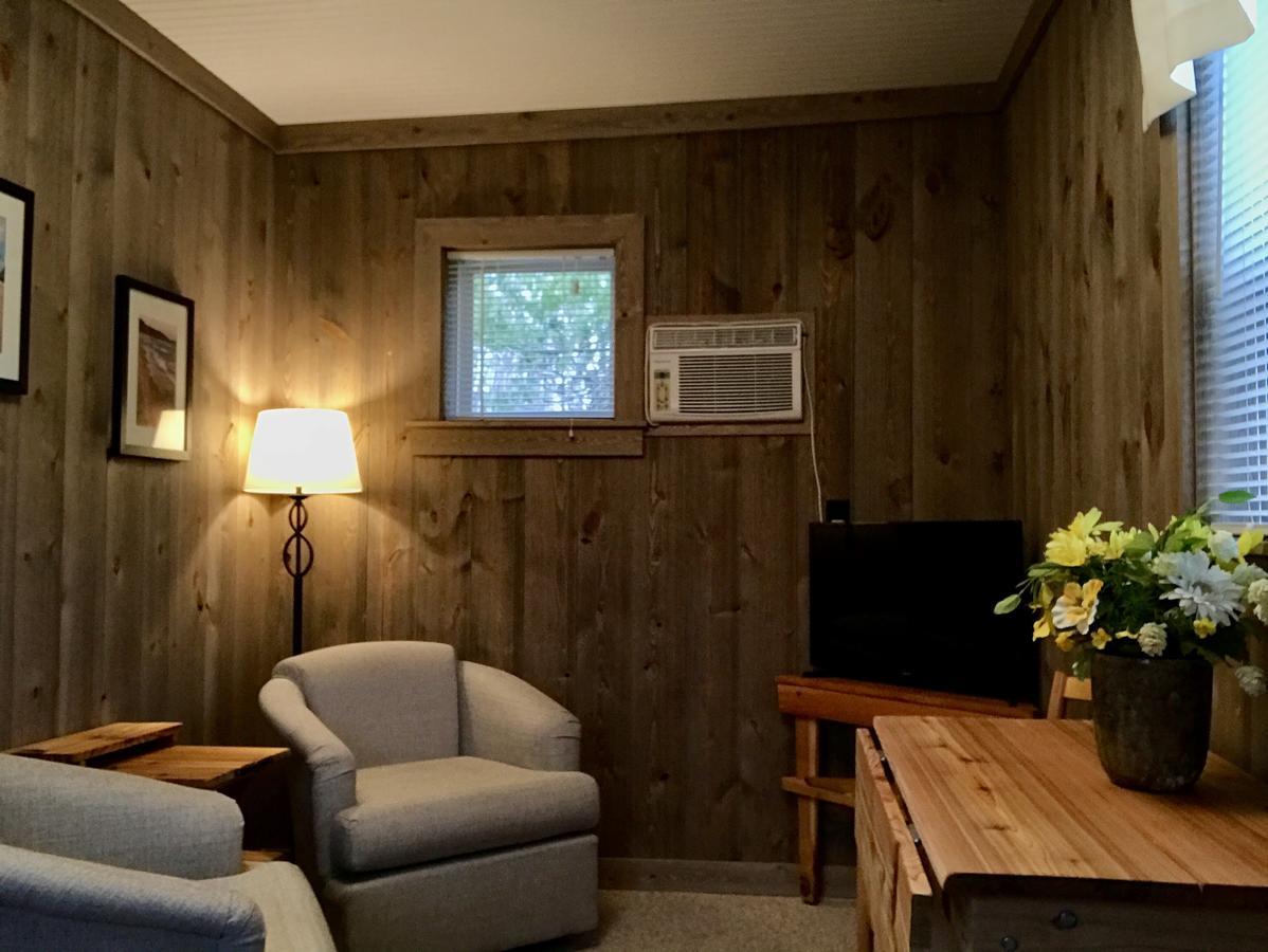 Cedar Ridge Cabins Honor ภายนอก รูปภาพ